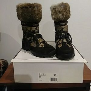 Coach boots